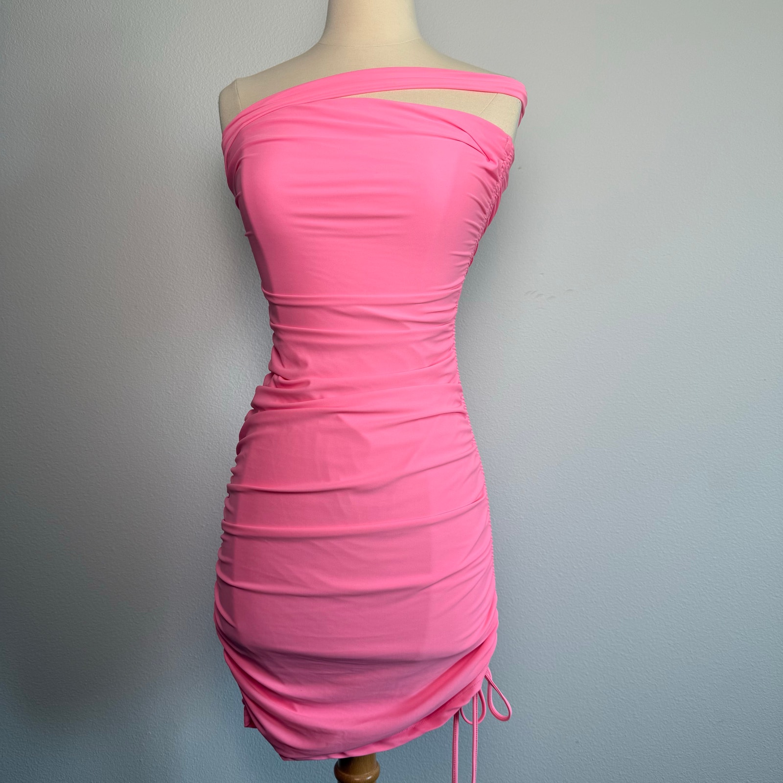 Nwot Tiger Mist Ciera Bodycon Mini Dress Neon Pink Barbie Sz M